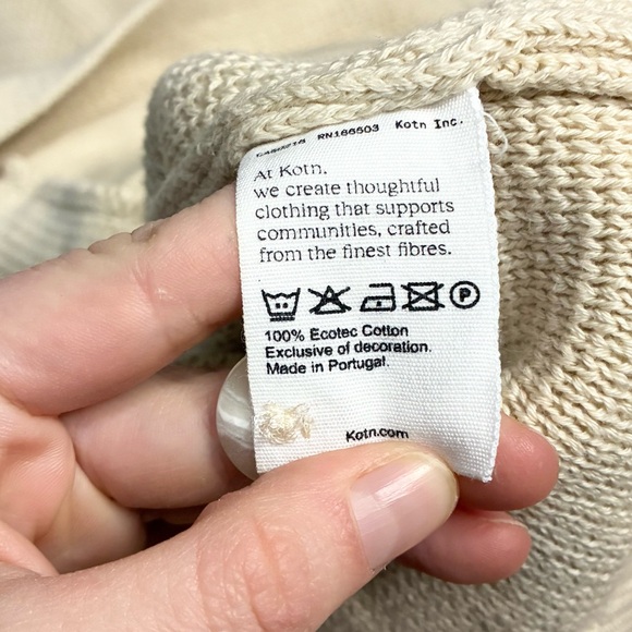 Kotn Fine Knit Vest - Picture 7 of 7